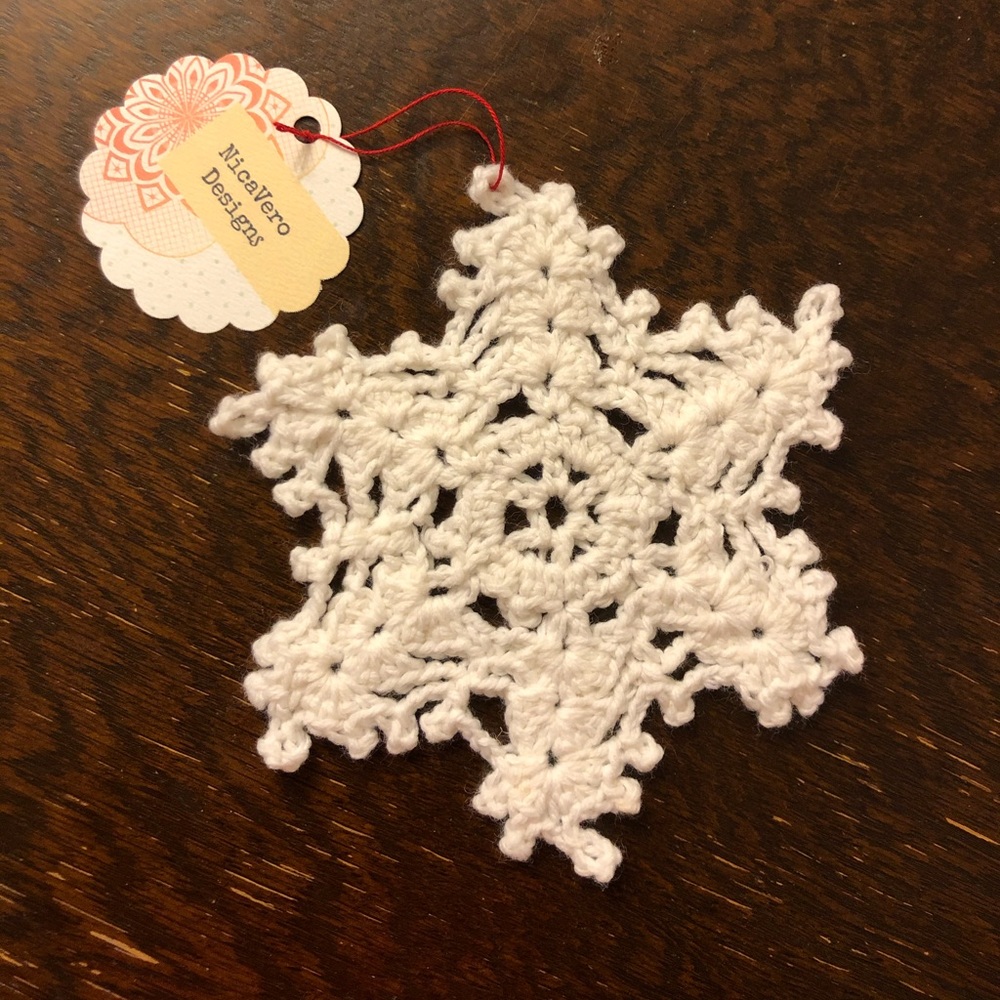 NWT hand crocheted snowflake ornament